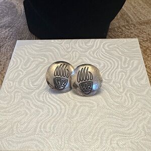 Vintage Arizona Silver Bear Claw Design Earrings